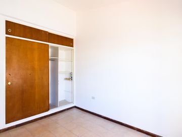 Casa de dos dormitorios a metros de Circunvalación