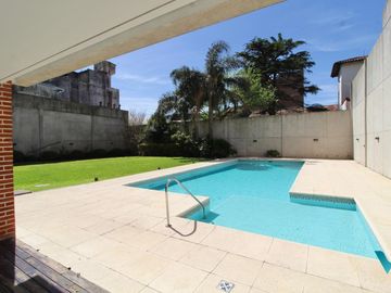 Departamento 3 ambientes en venta en Castelar , cochera, baulera, apto crédito