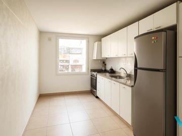 Departamento 3 ambientes en venta en Castelar , cochera, baulera, apto crédito