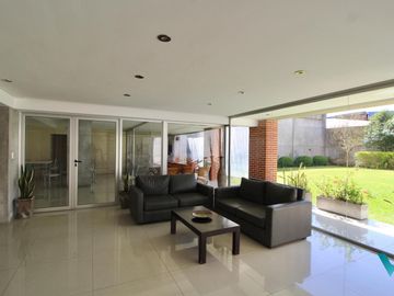 Departamento 3 ambientes en venta en Castelar , cochera, baulera, apto crédito