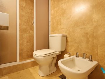 Departamento 3 ambientes en venta en Castelar , cochera, baulera, apto crédito