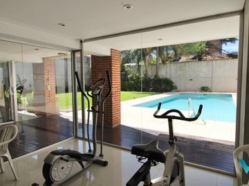 Departamento 3 ambientes en venta en Castelar , cochera, baulera, apto crédito