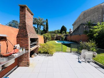 Chalet 3 ambientes en venta en Martinez