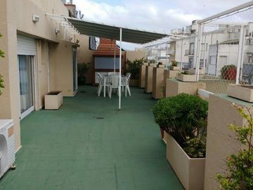 DEPARTAMENTO TIPO PENTHOUSE 4 AMBIENTES CON TERRAZA Y PARRILLA
