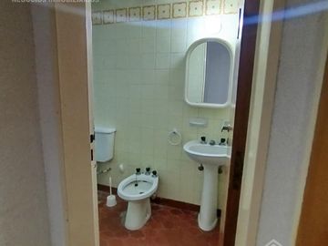 Excelente departamento 3 ambientes con balcón!!