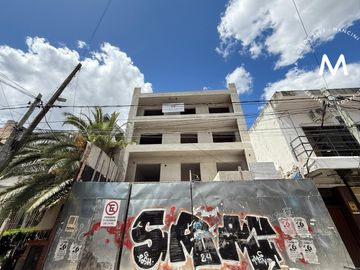 Departamento en venta de 3 ambientes con cochera y terraza privada - Villa Ballester Centro