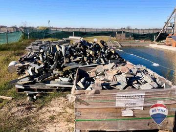 CASA 7 AMB EN VENTA EN BARRIO SANTA CLARA AL SUR