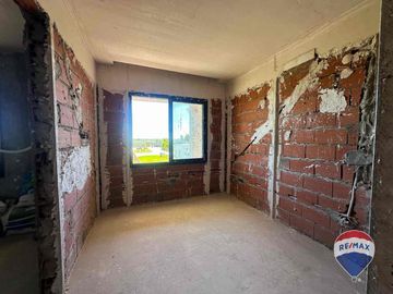 CASA 7 AMB EN VENTA EN BARRIO SANTA CLARA AL SUR