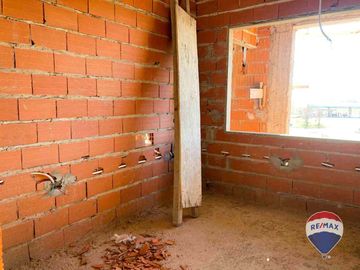 CASA 7 AMB EN VENTA EN BARRIO SANTA CLARA AL SUR