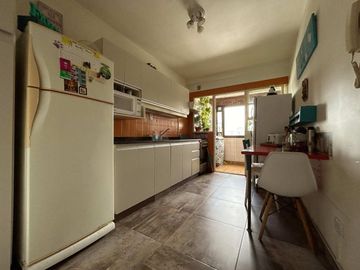 VENTA DEPARTAMENTO 4 AMBIENTES CON COCHERA