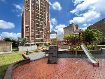 VENTA DEPARTAMENTO 4 AMBIENTES CON COCHERA