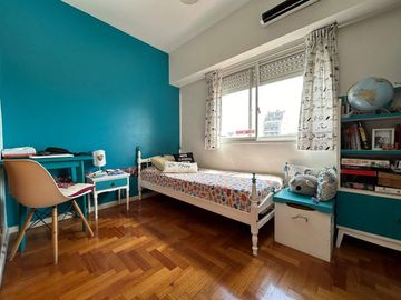 VENTA DEPARTAMENTO 4 AMBIENTES CON COCHERA