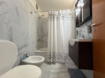 VENTA DEPARTAMENTO 4 AMBIENTES CON COCHERA