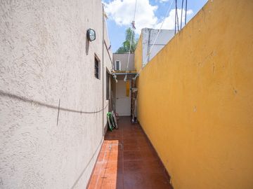 VENTA CASA 4 AMB HAEDO C/ PATIO COCHERA Y PARRILLA