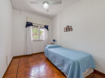 VENTA CASA 4 AMB HAEDO C/ PATIO COCHERA Y PARRILLA