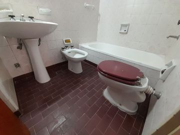 DEPARTAMENTO 3 AMB SIN EXPENSAS CASEROS CENTRO