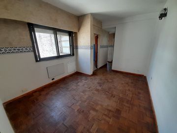 DEPARTAMENTO 3 AMB SIN EXPENSAS CASEROS CENTRO