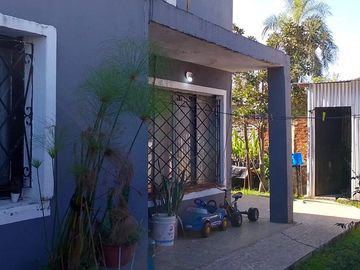 Venta de vivienda multifamiliar en W. Morris