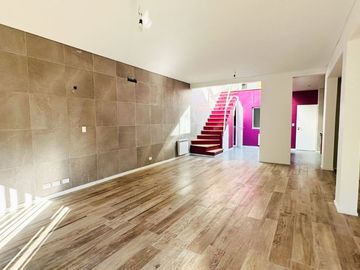 Venta Casa a Estrenar 4 Amb Terraza y Cochera