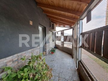 VENTA CASA 4 DORMITORIOS EN PLOTTIER