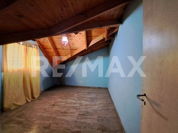 VENTA CASA 4 DORMITORIOS EN PLOTTIER