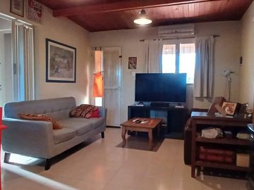 VENTA CASA CON PILETA VILLA SANTA CRUZ DEL LAGO