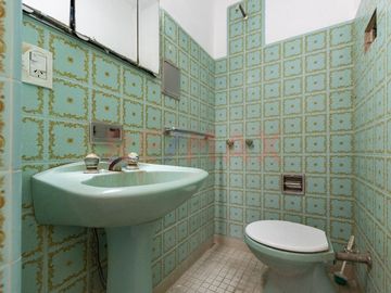 VENTA CASA 4 AMB C/GARAGE, PATIO Y TERRAZA HURLING