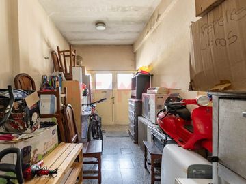 VENTA CASA 4 AMB C/GARAGE, PATIO Y TERRAZA HURLING