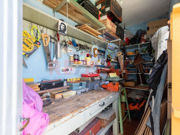 VENTA CASA 4 AMB C/GARAGE, PATIO Y TERRAZA HURLING