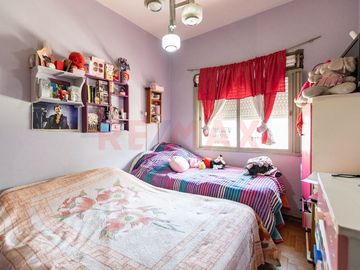 VENTA CASA 4 AMB C/GARAGE, PATIO Y TERRAZA HURLING