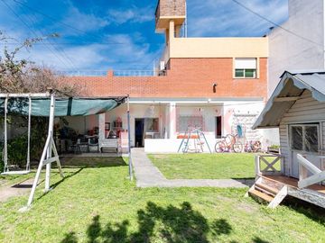 VENTA CASA 4 AMB C/GARAGE, PATIO Y TERRAZA HURLING