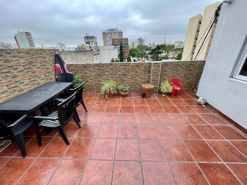 VENTA DPTO 3 AMBIENTES FLORESTA PERMUTA FINANCIA