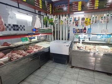 VENTA LOTE PROPIO CON 4 PH + LOCAL,DEVOTO,PERMUTA.