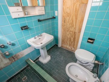 PH Venta 3amb 2dorm tipo casa, sin expensas, con cochera cubierta.