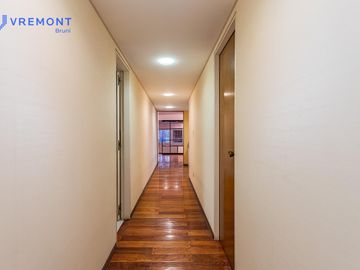Venta piso de 6 AMB, en Caballito, Capital Federal.