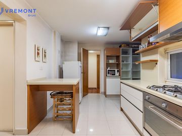 Venta piso de 6 AMB, en Caballito, Capital Federal.