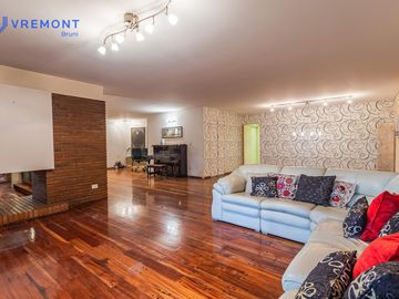 Venta piso de 6 AMB, en Caballito, Capital Federal.