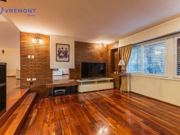Venta piso de 6 AMB, en Caballito, Capital Federal.