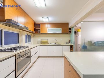 Venta piso de 6 AMB, en Caballito, Capital Federal.