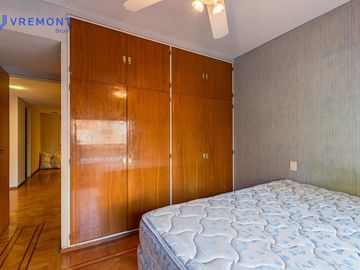 Venta piso de 6 AMB, en Caballito, Capital Federal.