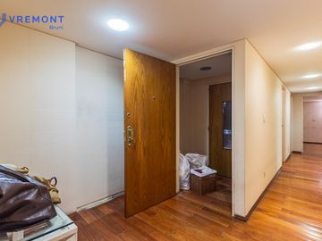 Venta piso de 6 AMB, en Caballito, Capital Federal.