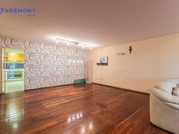 Venta piso de 6 AMB, en Caballito, Capital Federal.