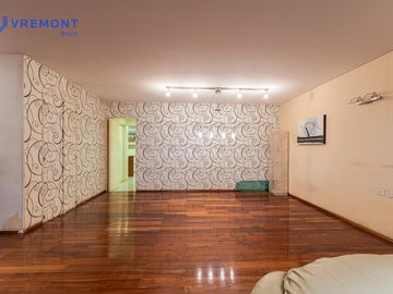 Venta piso de 6 AMB, en Caballito, Capital Federal.