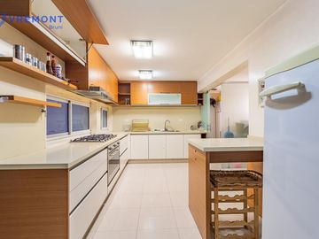 Venta piso de 6 AMB, en Caballito, Capital Federal.