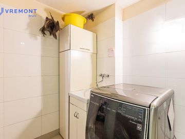 Venta piso de 6 AMB, en Caballito, Capital Federal.