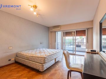 Venta piso de 6 AMB, en Caballito, Capital Federal.