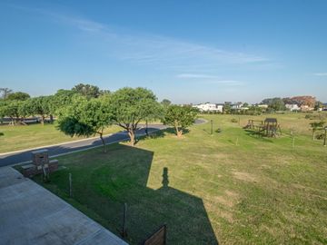 Casa venta San Sebastian Area2 exigentes privada vista al golf 6amb 4dorm 2plantas full amenities