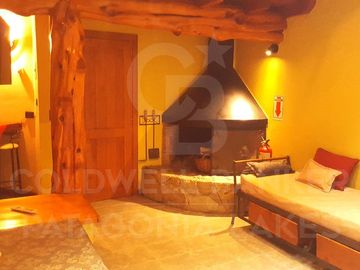 Venta Hostería 1100m2, lote de 5.000m2 en Bº Puerto Manzano Villa La Angostura