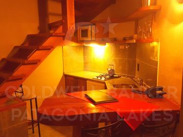 Venta Hostería 1100m2, lote de 5.000m2 en Bº Puerto Manzano Villa La Angostura