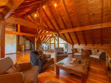 Casa en venta en Acassuso de Libertador al Rio, 6 ambientes